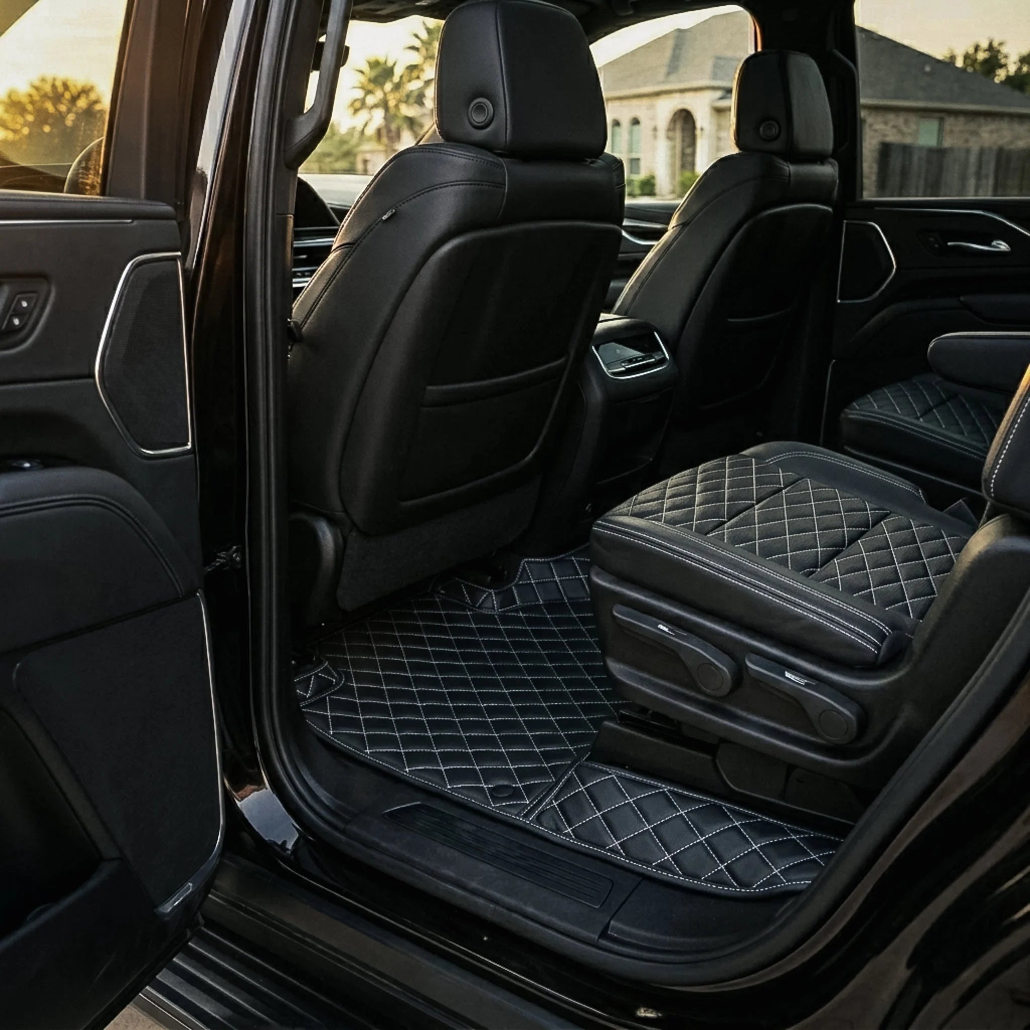 Maßgeschneiderte Luxus Autofußmatten Diamond Edition - Schwarz-Weiß