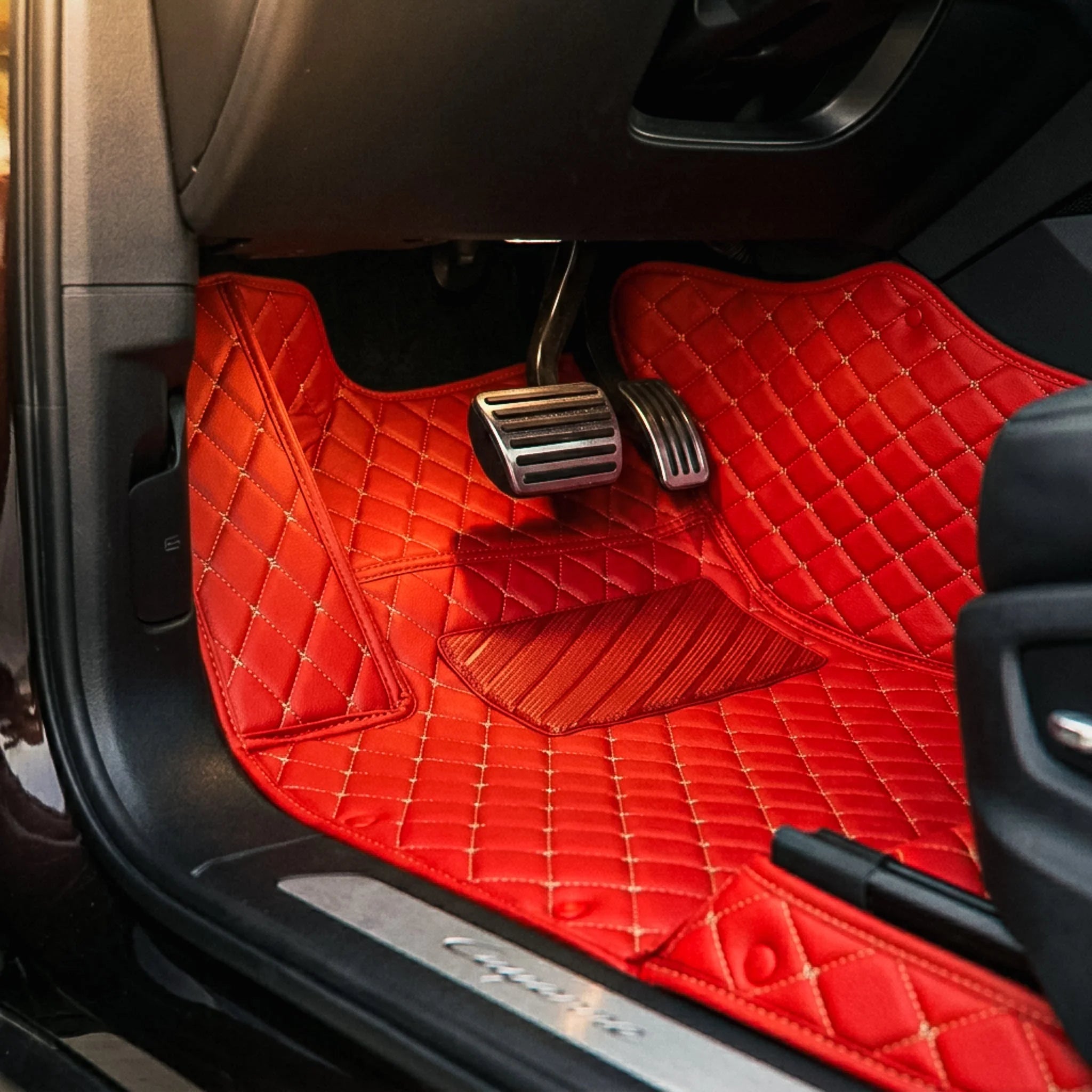 Maßgeschneiderte Luxus Autofußmatten Diamond Edition - Racing Rot