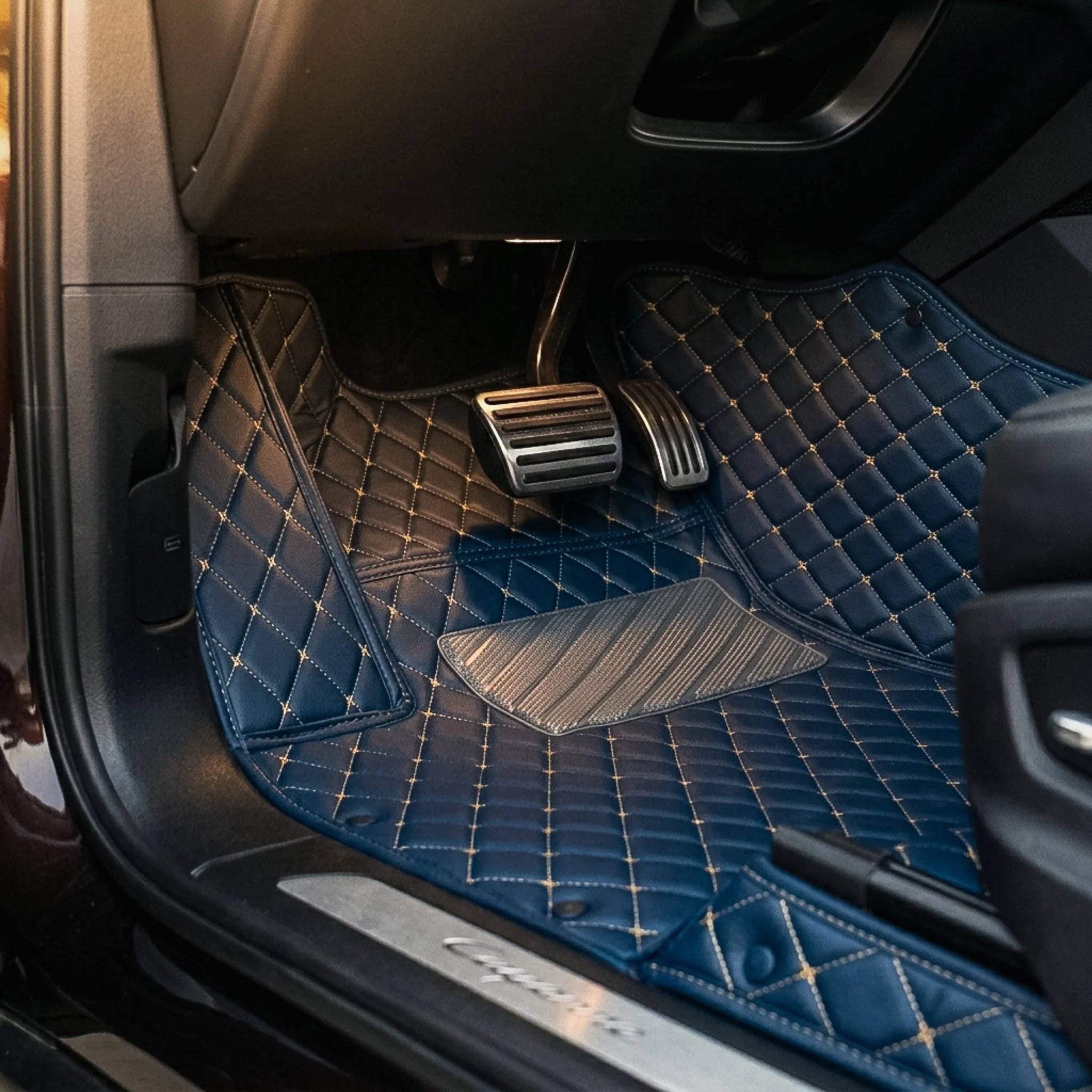 Maßgeschneiderte Luxus Autofußmatten Diamond Edition - Vintage Blau