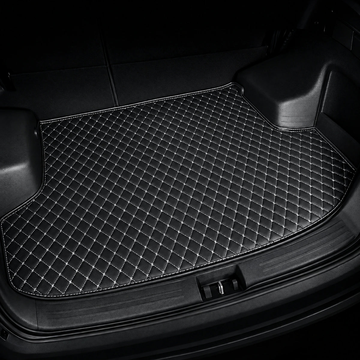 PREMIUMMATTEN tailored boot mat in Black-White